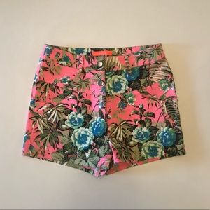 High-waisted Lulumari shorts
